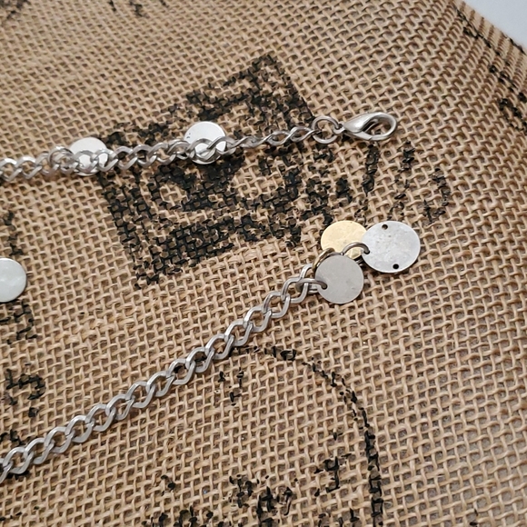 VINTAGE Silver tone chain with circular gold & silver disks lobster clasp belt - Picture 6 of 7